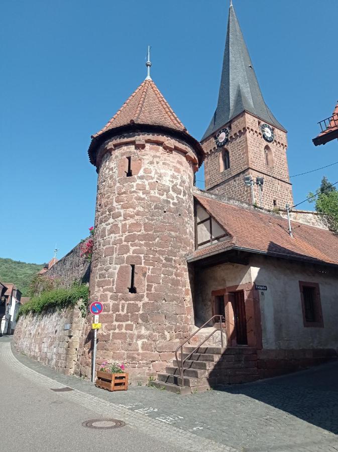 Gaestehaus Hoffmann Dörrenbach Buitenkant foto