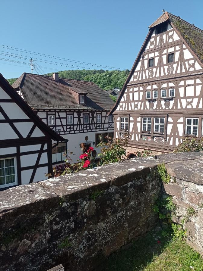 Gaestehaus Hoffmann Dörrenbach Buitenkant foto